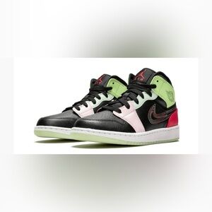 Nike Air Jordan 1 Mid SE